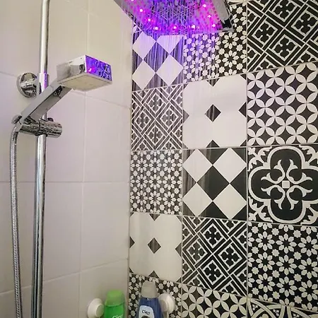 Appartement Superbe Studio Cosy Metro Jeanne D'arc *
